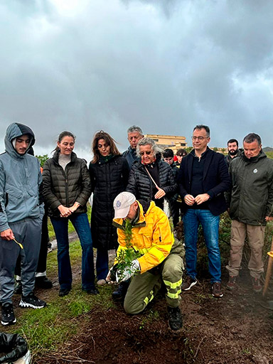 582d4727fa63b910VgnVCM100000cabf1fac____