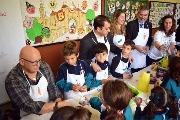 La_Fundacion_Cepsa_se_suma_al_proyecto_Peque_Huertos_de_Santa_Cruz_2.jpg