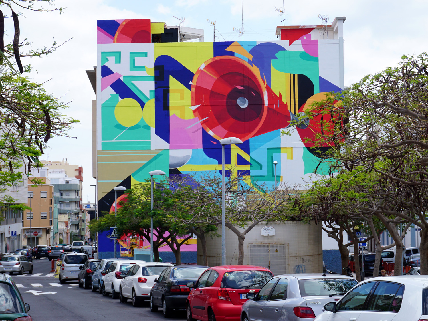 Mural obra de Airán de León e Iker Muro