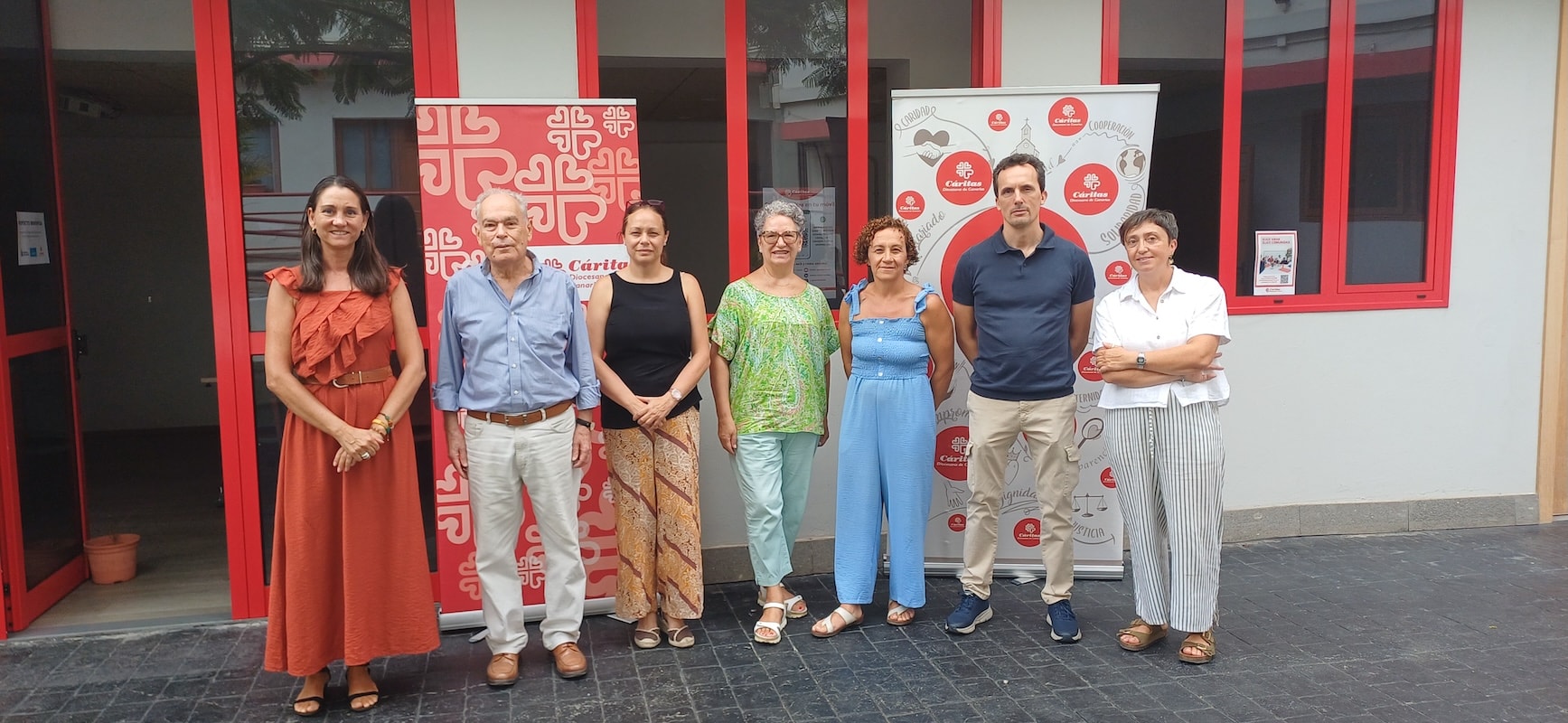 Visita-FMoeve-a-Caritas-Canarias-cabecera.jpg